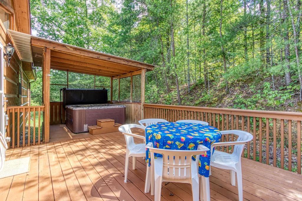 Amazing Grace-1089 Of Free Area Attraction Tickets For Each Paid Day!!! Villa Sevierville Exterior photo